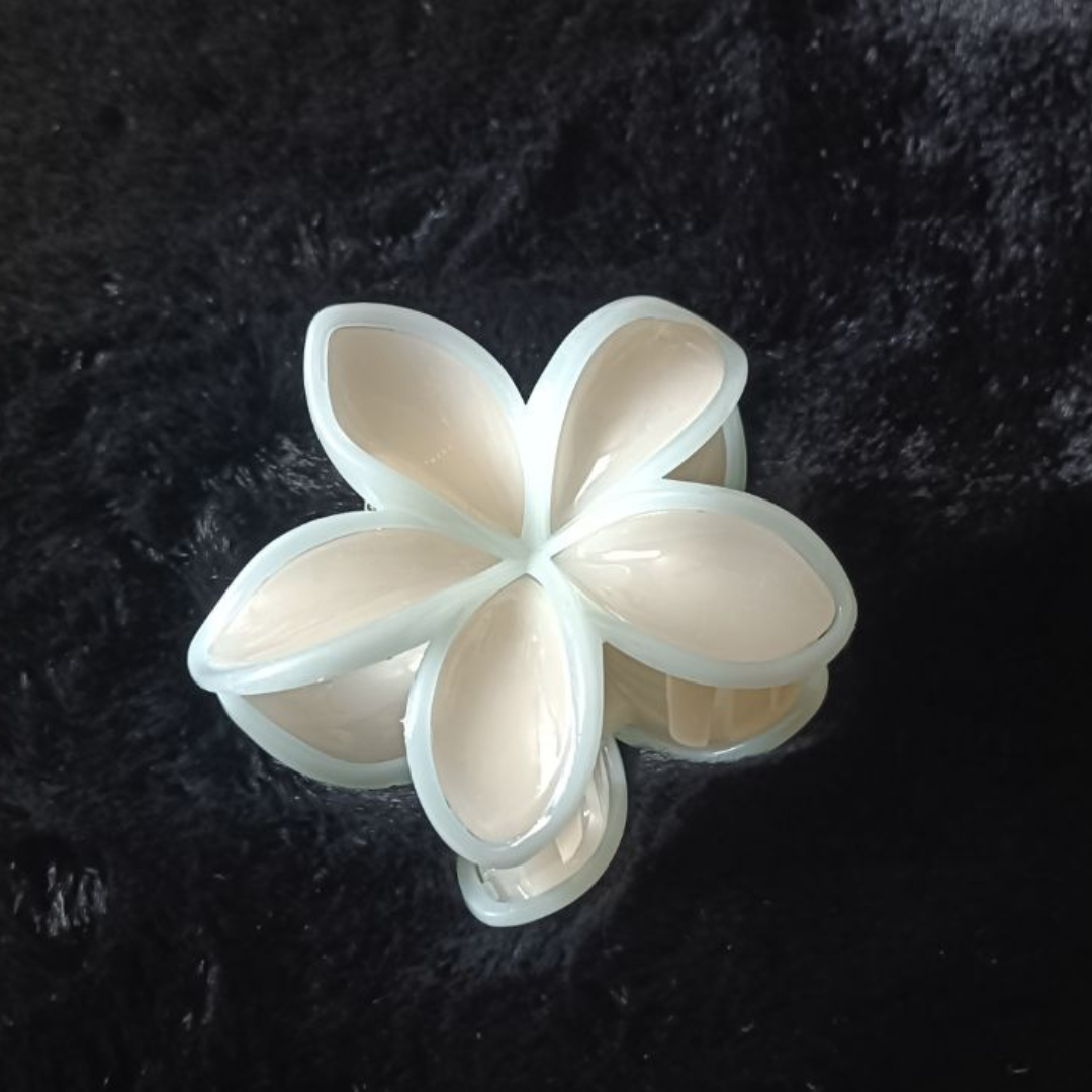 Pastel flower claw clip