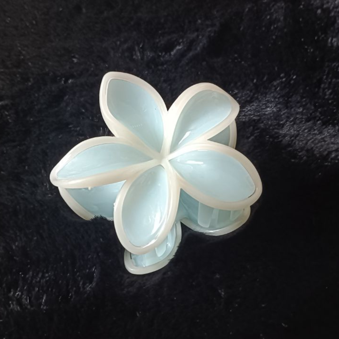Pastel flower claw clip