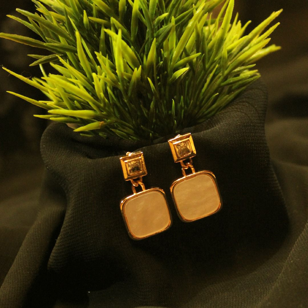 Chic square mother of pearl drop