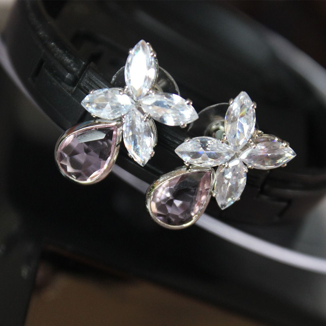Silver crystal floral design stud